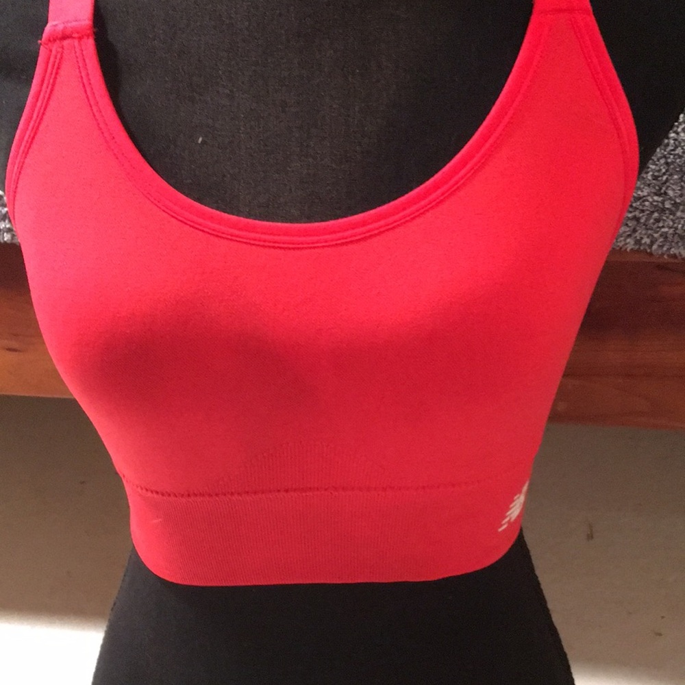 New Balance Red Seamless Sports Bra Scoop Neck